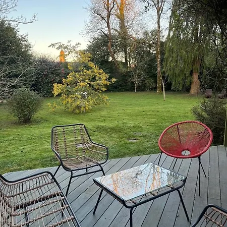 Otel Le Clos Du Pontic Logis Et Cit'hotel 3*