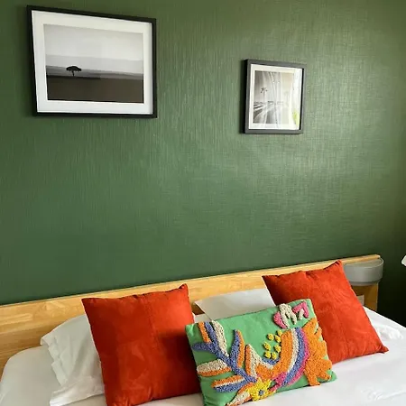 Otel Le Clos Du Pontic Logis Et Cit'hotel