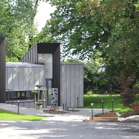 Le Clos Du Pontic Logis Et Cit'hotel Otel