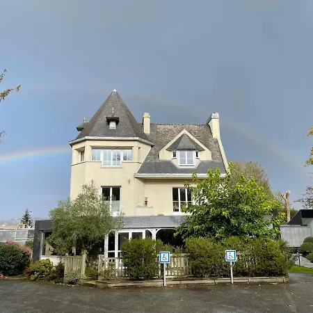 Le Clos Du Pontic Logis Et Cit'hotel Szálloda 3*