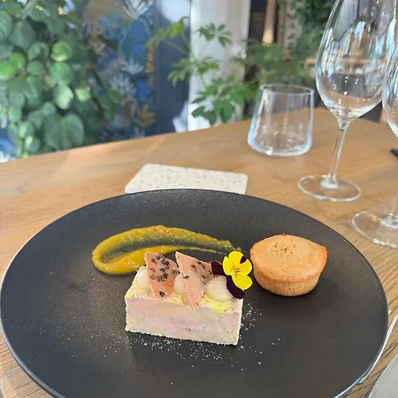 Le Clos Du Pontic Logis Et Cit'hotel 3*